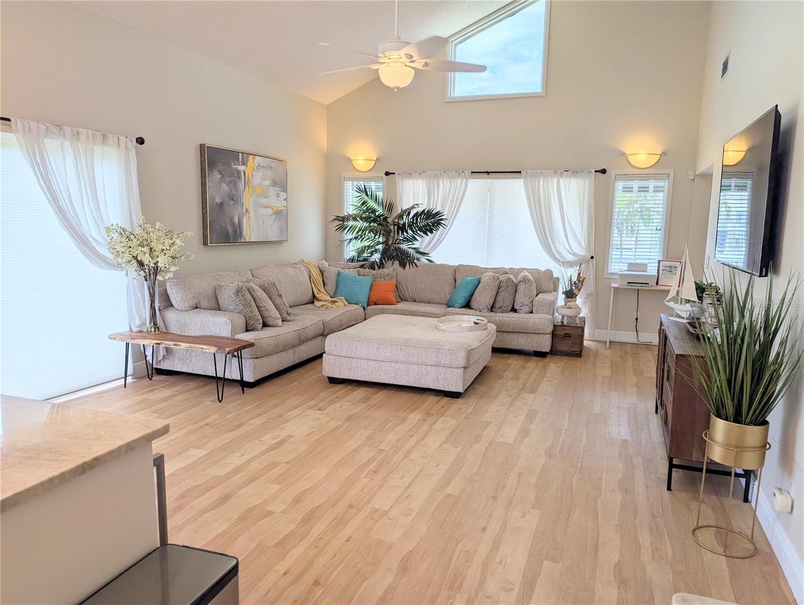 2934 Gulf Of Mexico Dr #2934 Property Photo 4