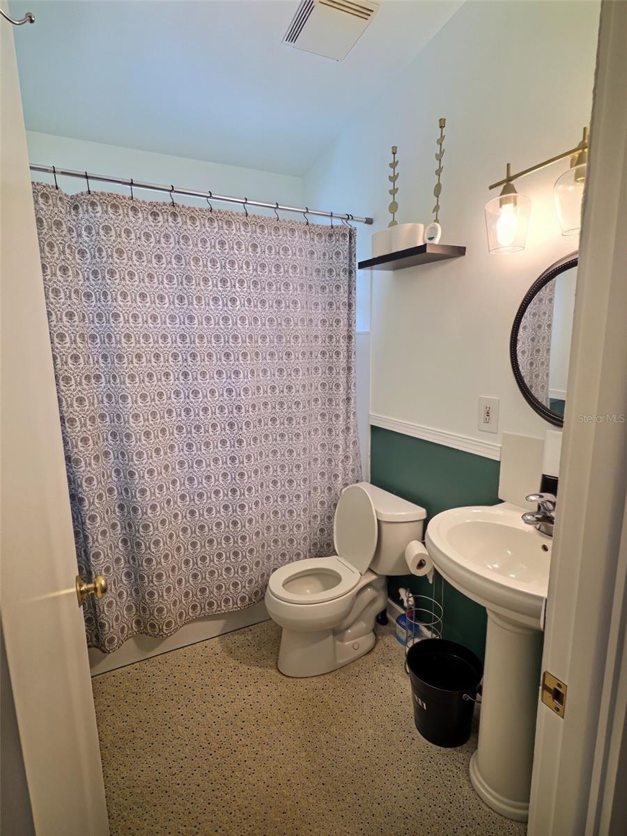 329 Glen Oak Rd Property Photo 13
