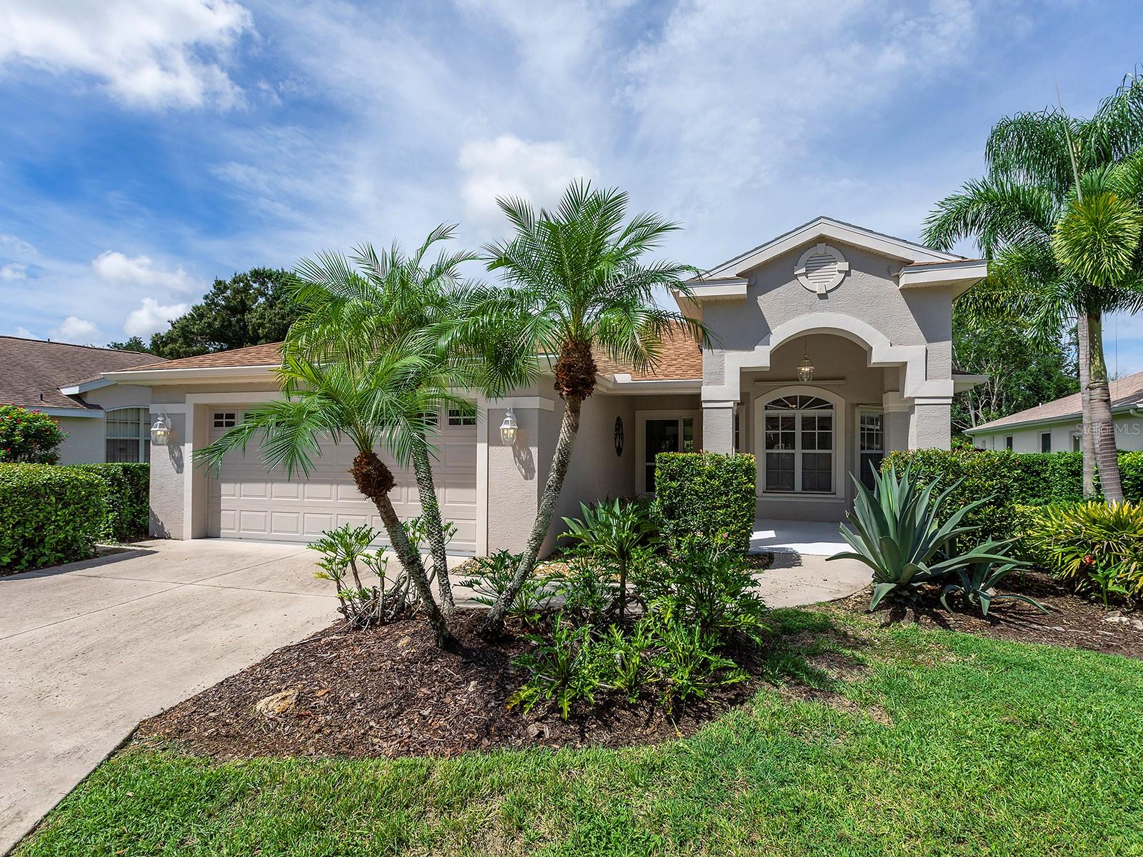 7326 Eleanor Cir Property Photo 1