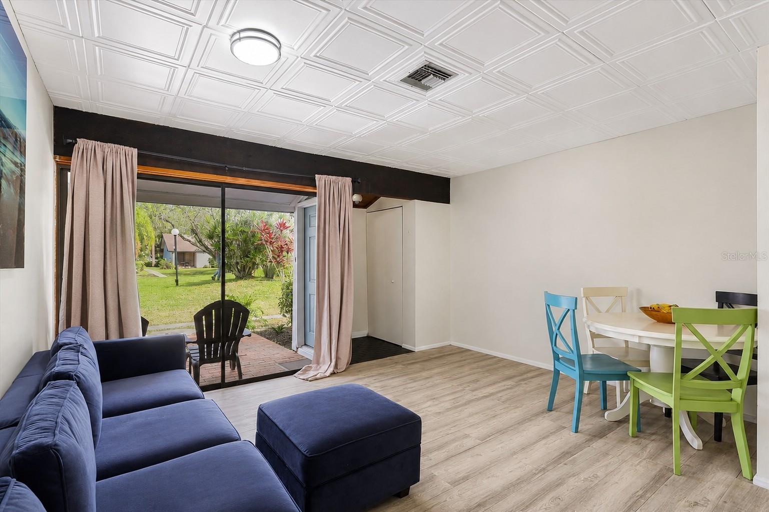 3523 Longmeadow #12 Property Photo 5