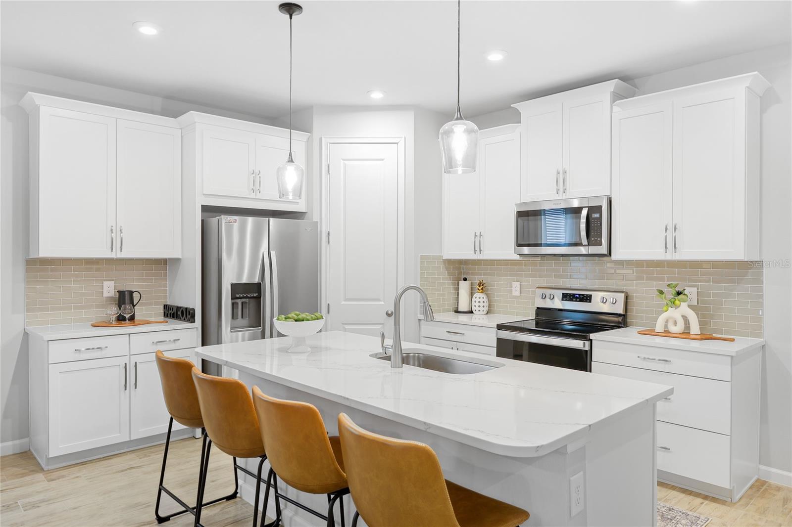 20285 Symphony Pl Property Photo 7