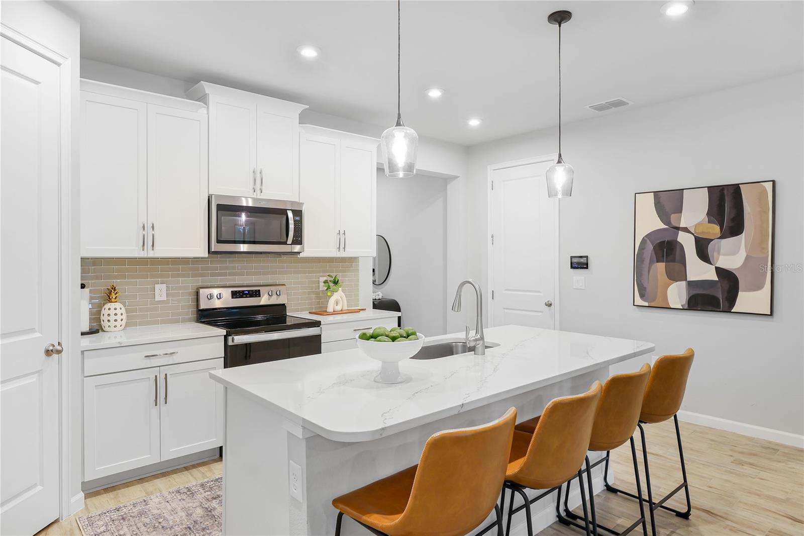 20285 Symphony Pl Property Photo 8
