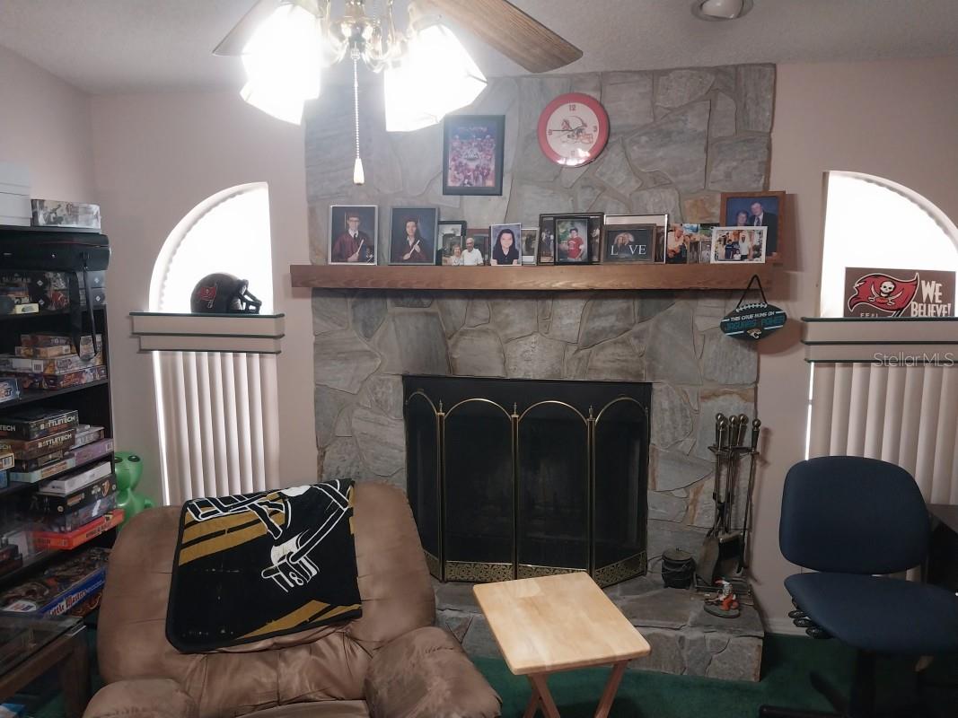 1071 Osprey Way Property Photo 4