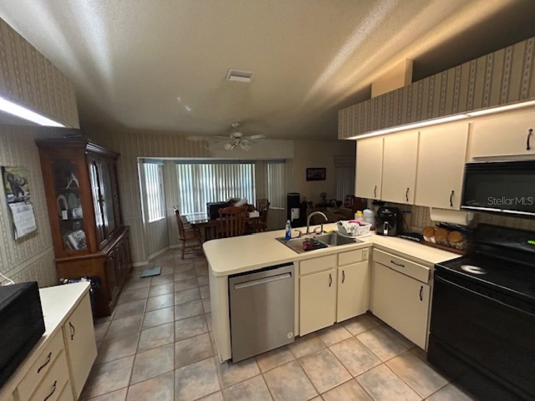 1071 Osprey Way Property Photo 6