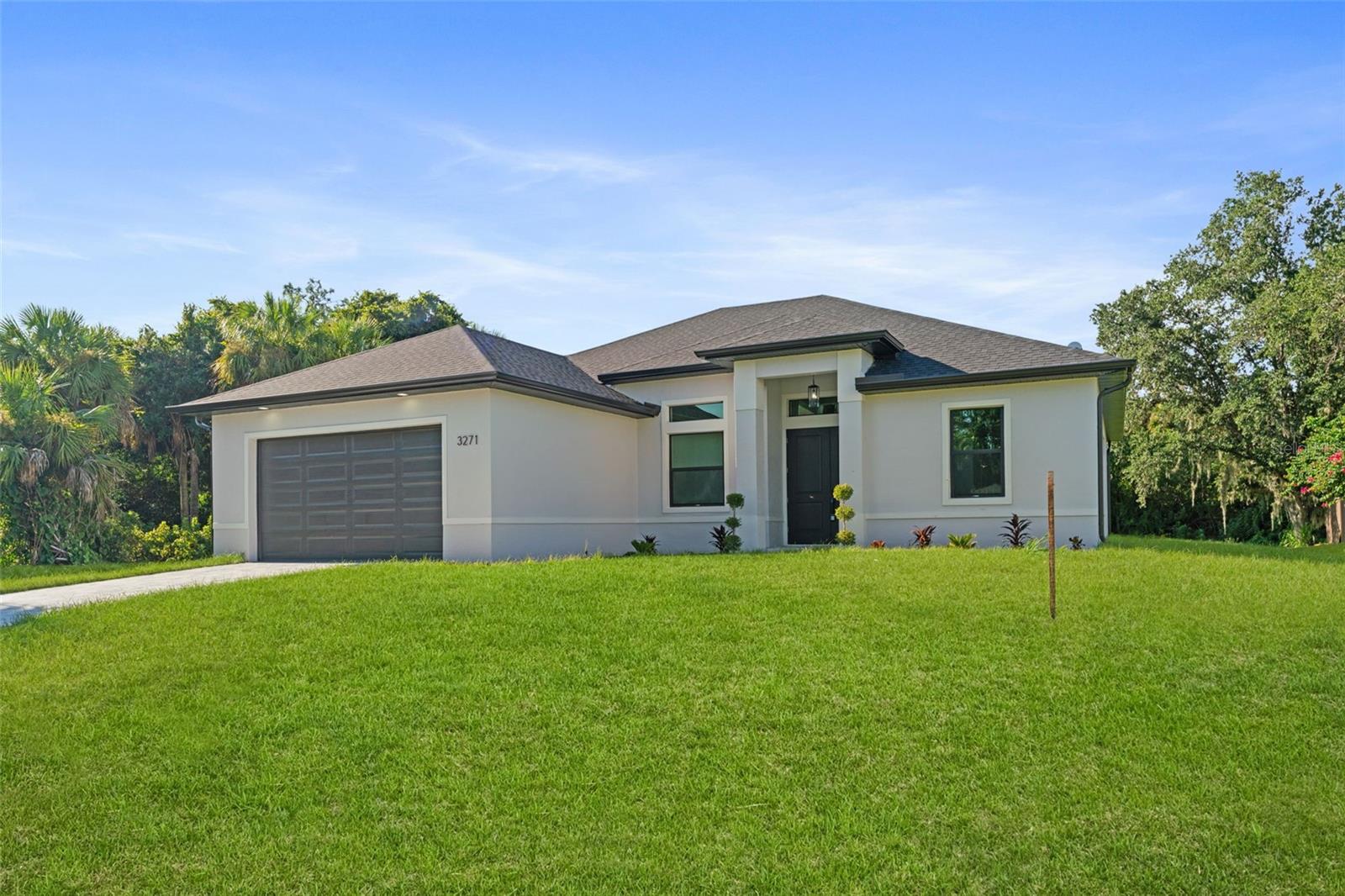 3271 Zoratoa Ave Property Photo 3