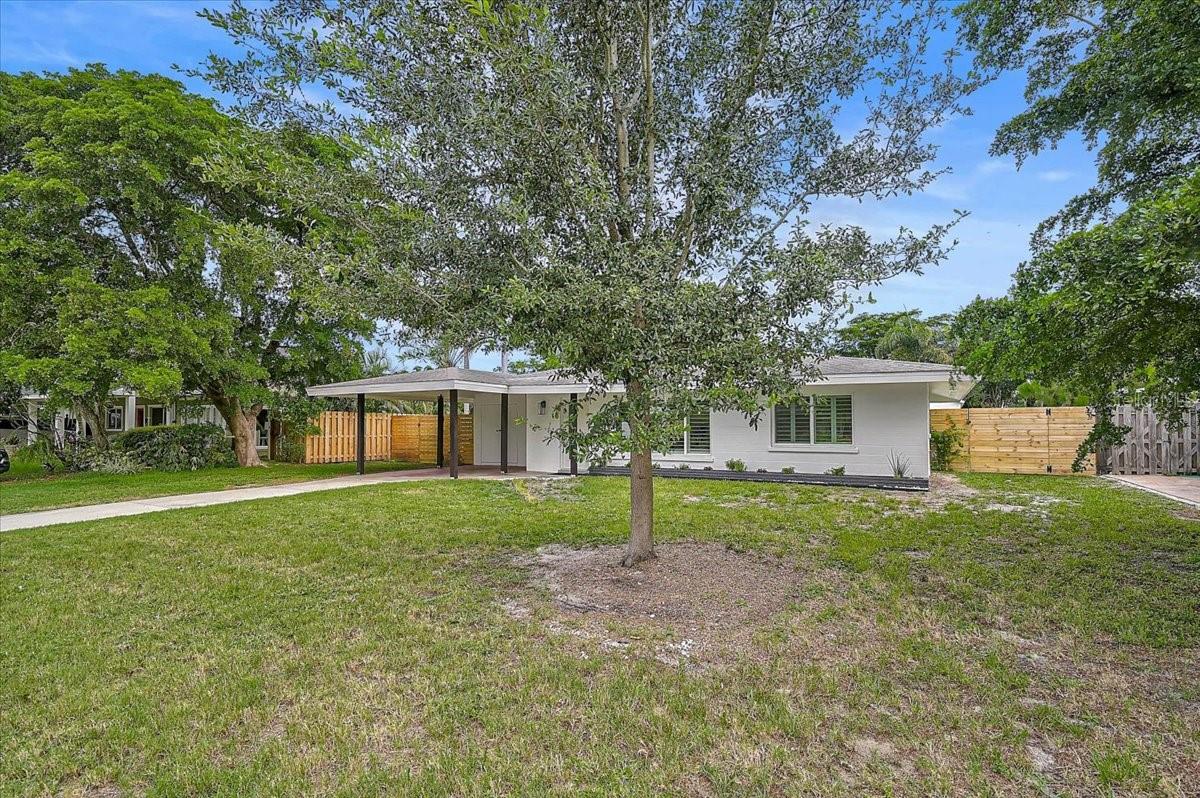 2347 Tangerine Dr Property Photo 5