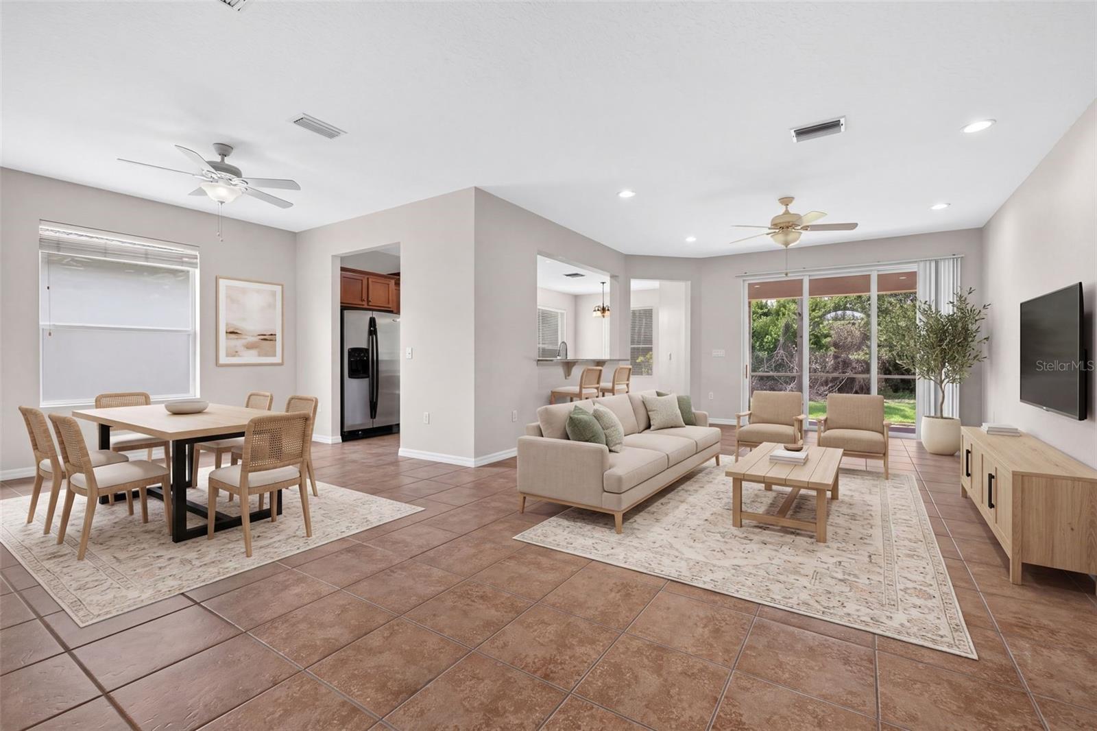 6744 45th Ter E Property Photo 3