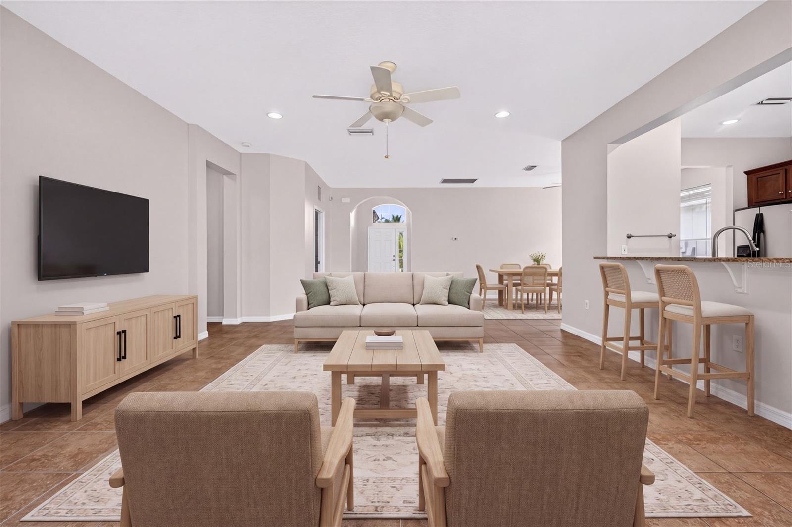 6744 45th Ter E Property Photo 5