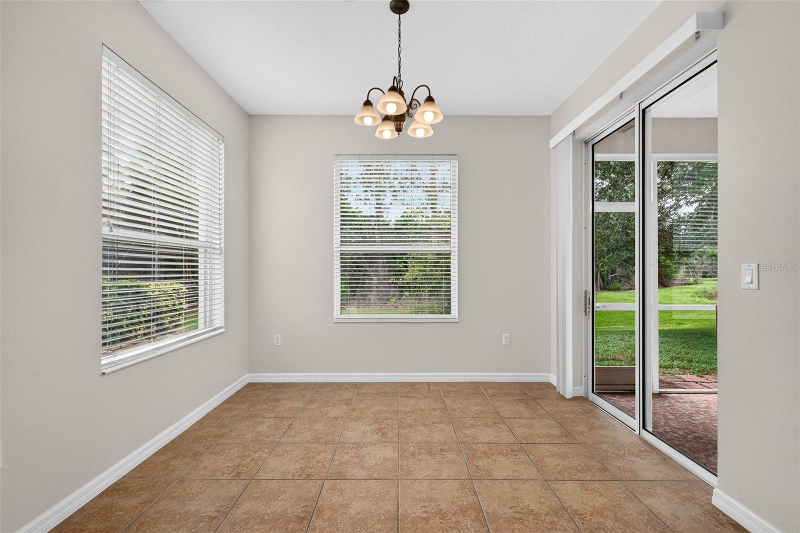 6744 45th Ter E Property Photo 8