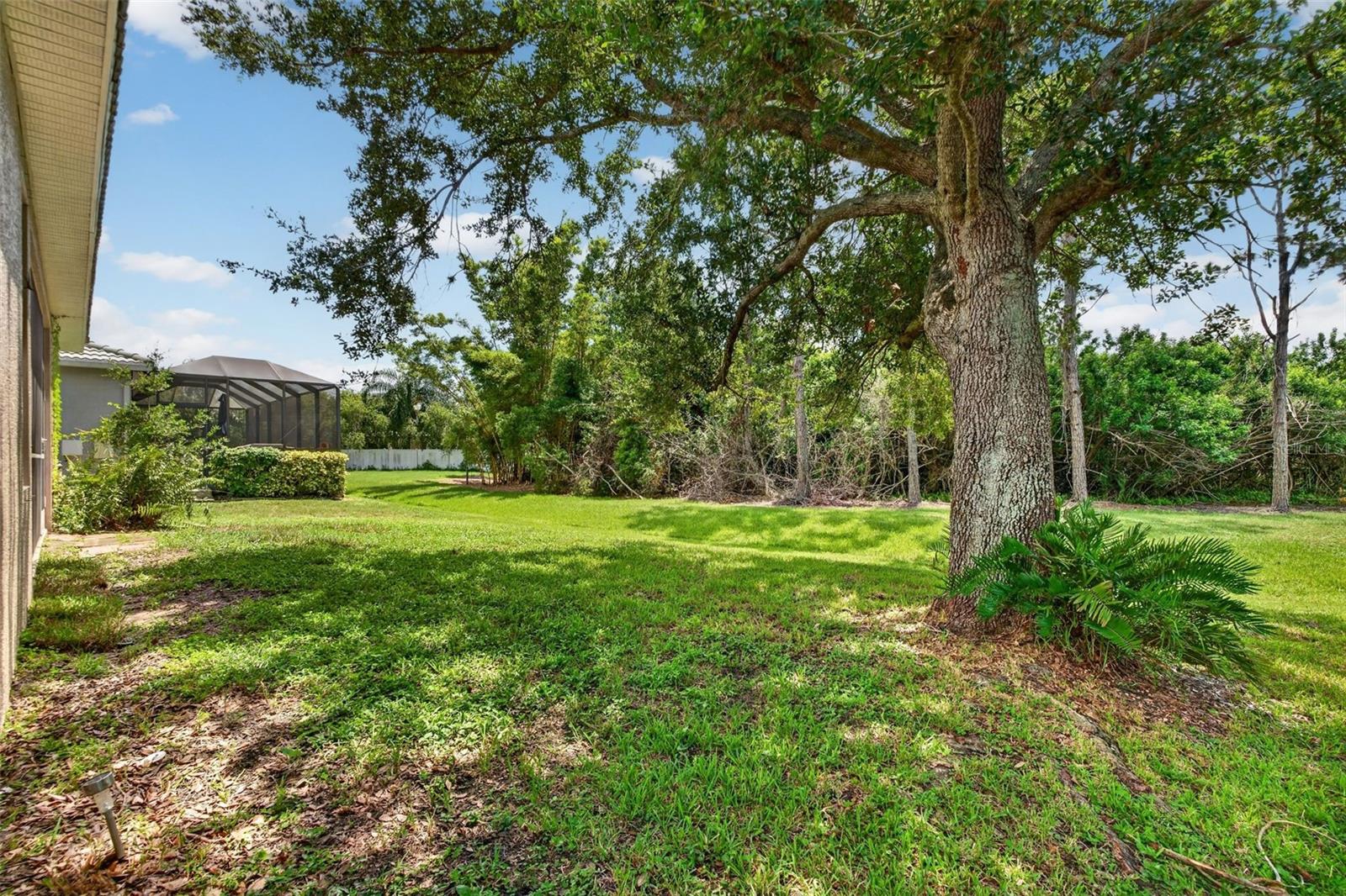 6744 45th Ter E Property Photo 17