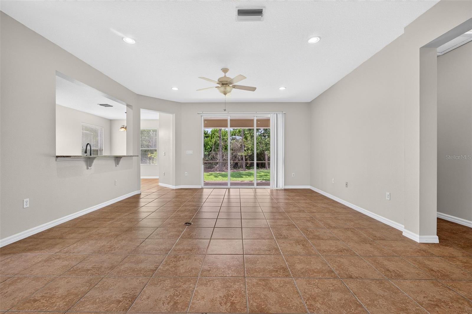 6744 45th Ter E Property Photo 25