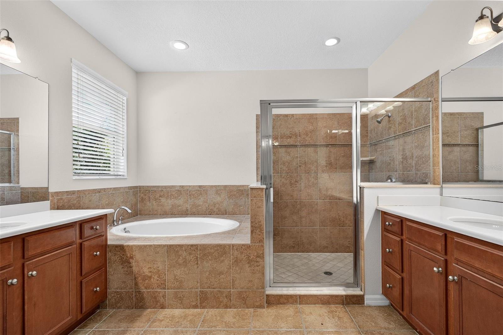 6744 45th Ter E Property Photo 32