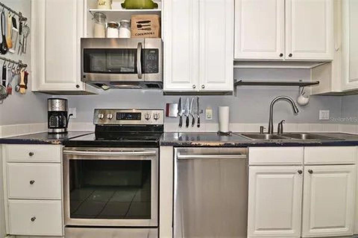 3218 Anderson Pl Property Photo 9
