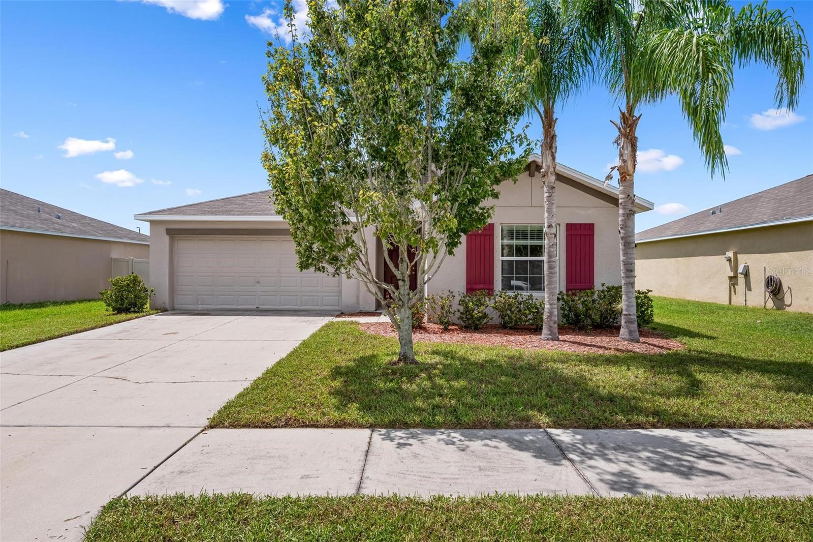 304 Cascade Bend Dr Property Photo 1