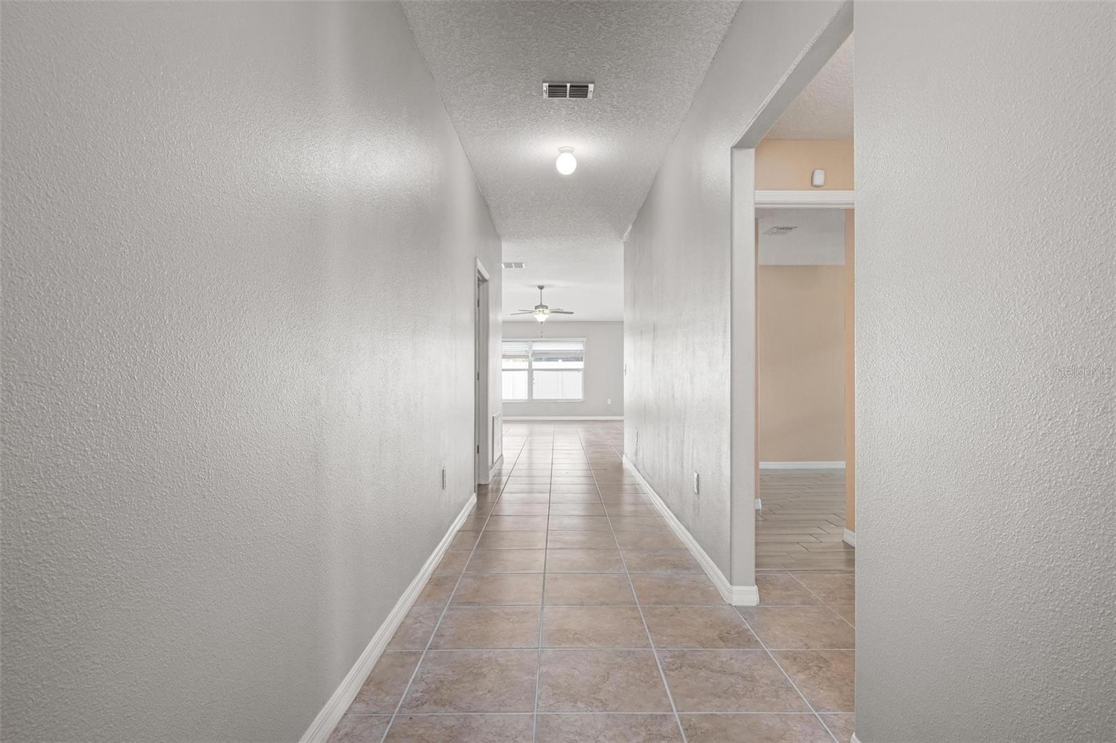 304 Cascade Bend Dr Property Photo 5