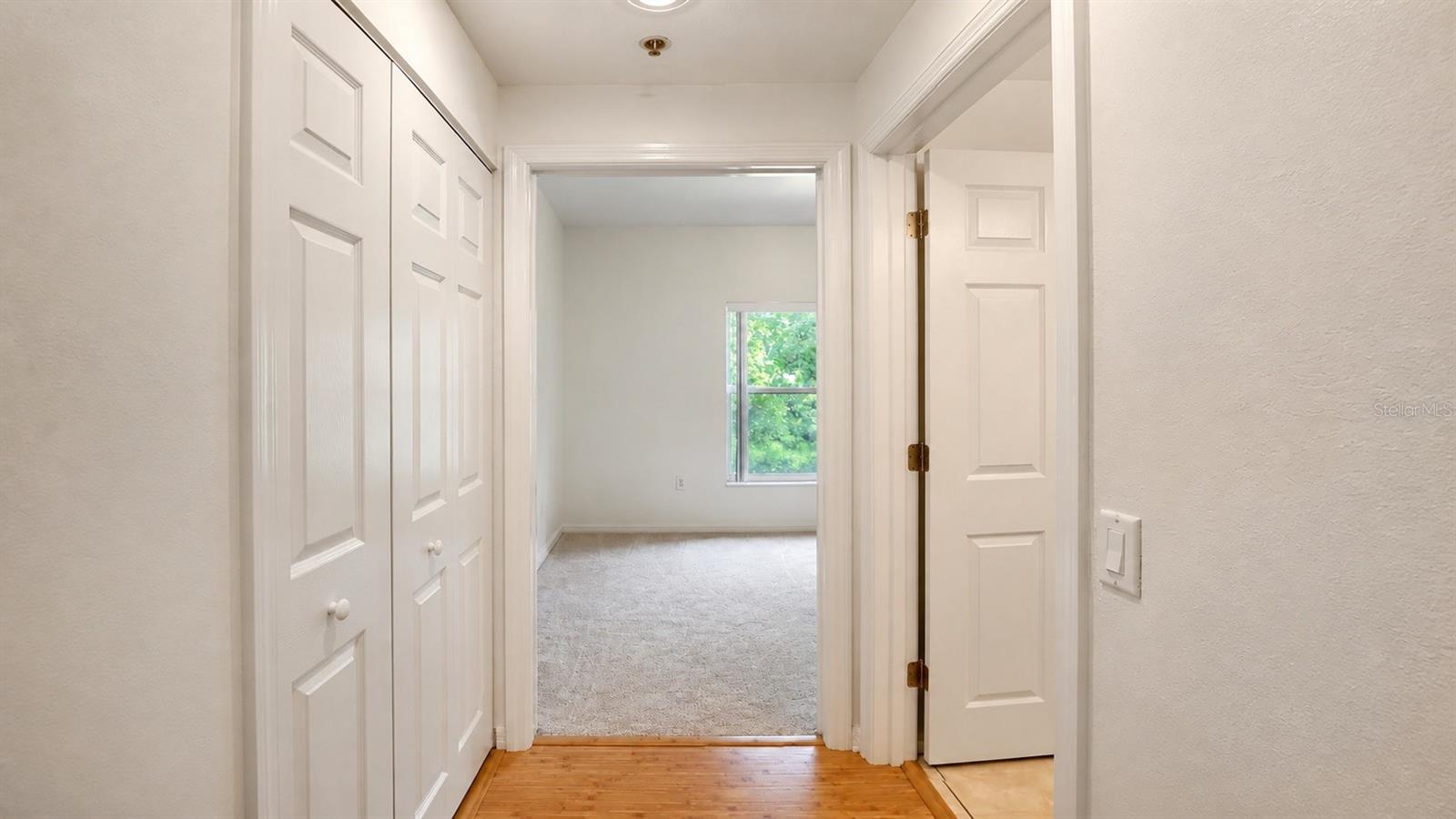 5429 Stoneybrook Ln #102 Property Photo 14