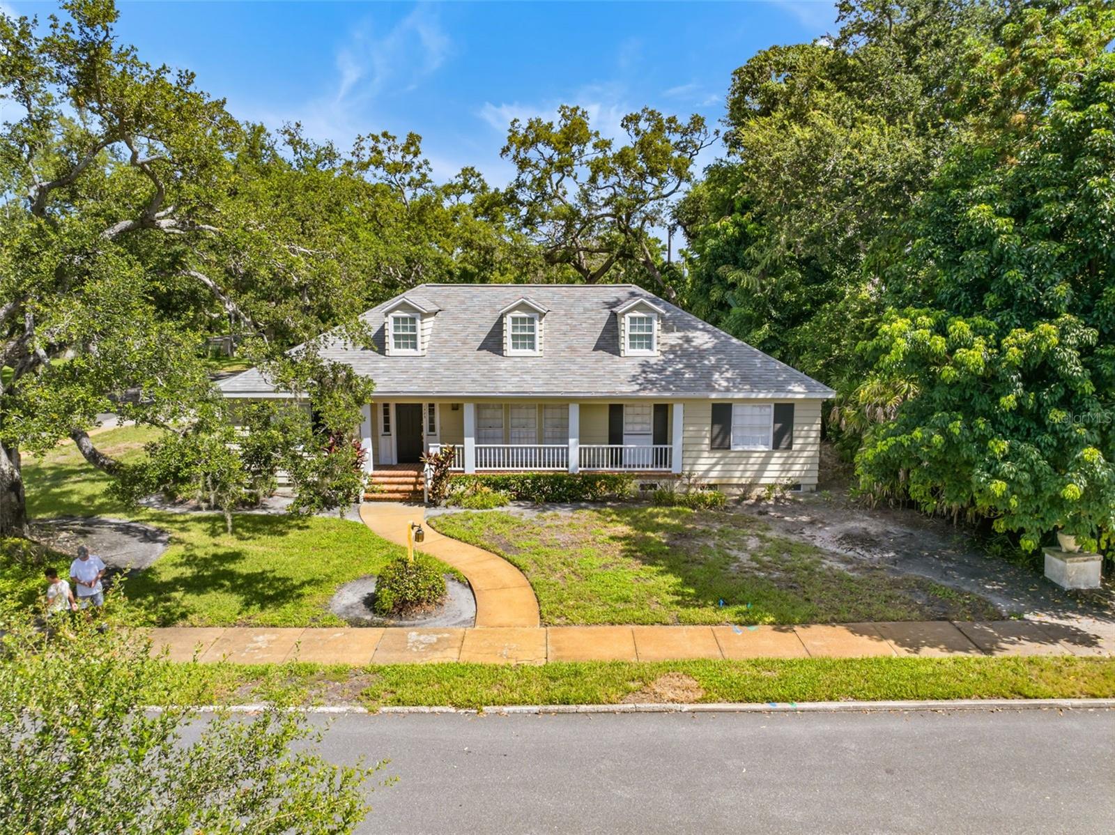 1585 South Dr Property Photo 41