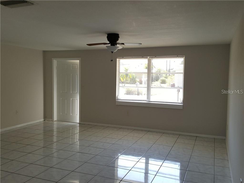262 Manor Rd Property Photo 3