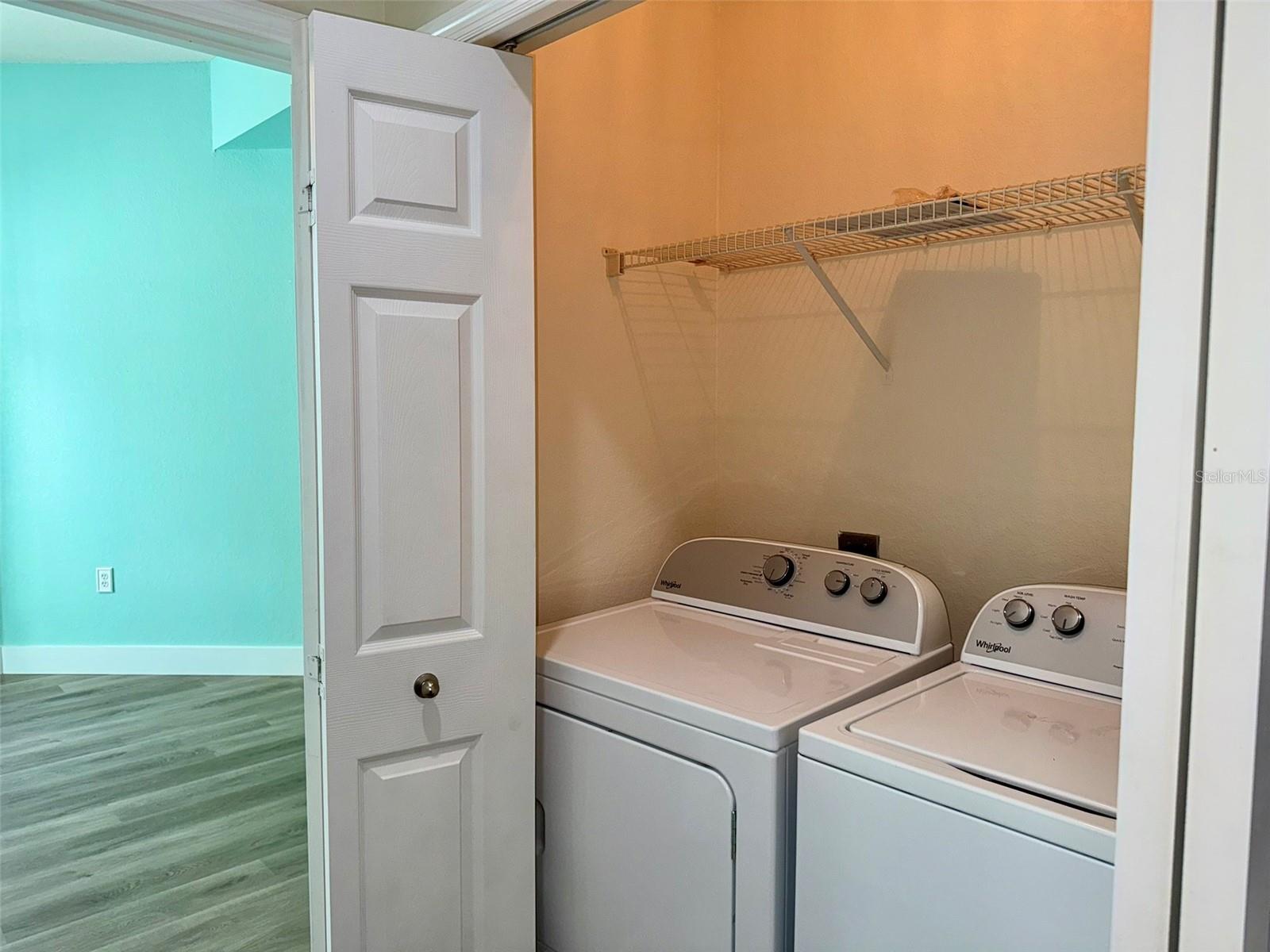 5152 Northridge Rd #302 Property Photo 21