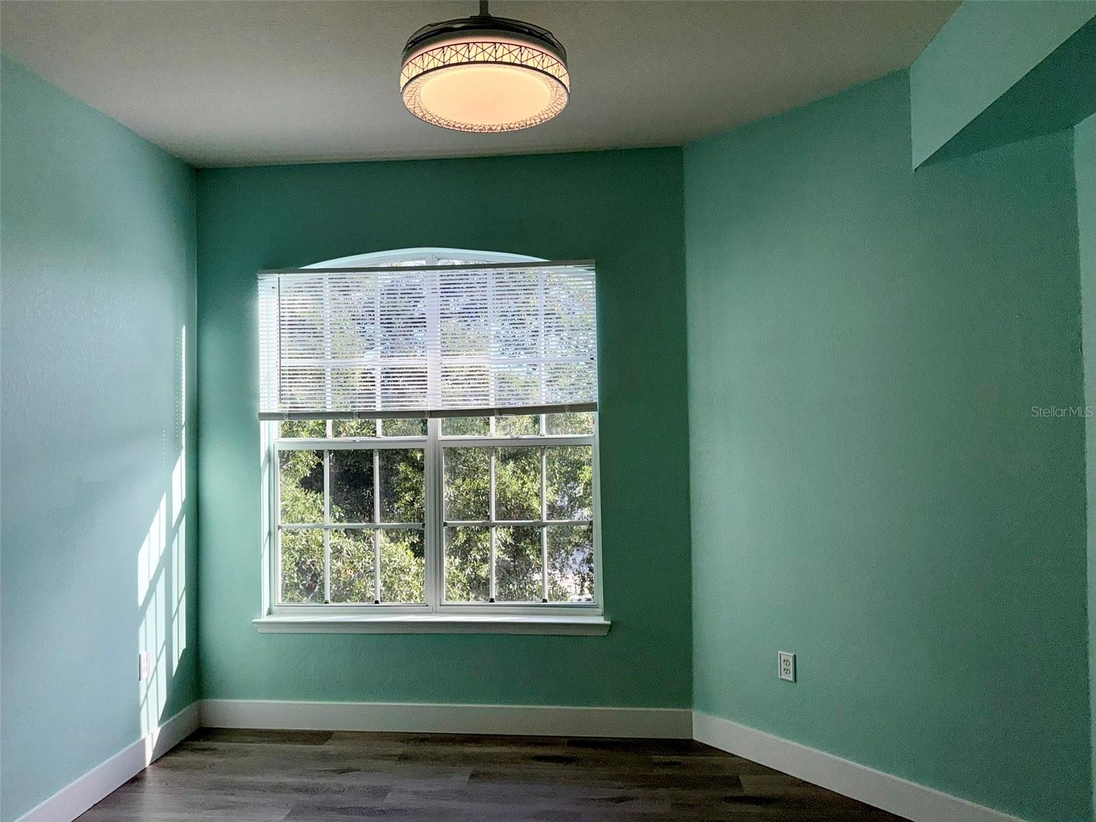 5152 Northridge Rd #302 Property Photo 23