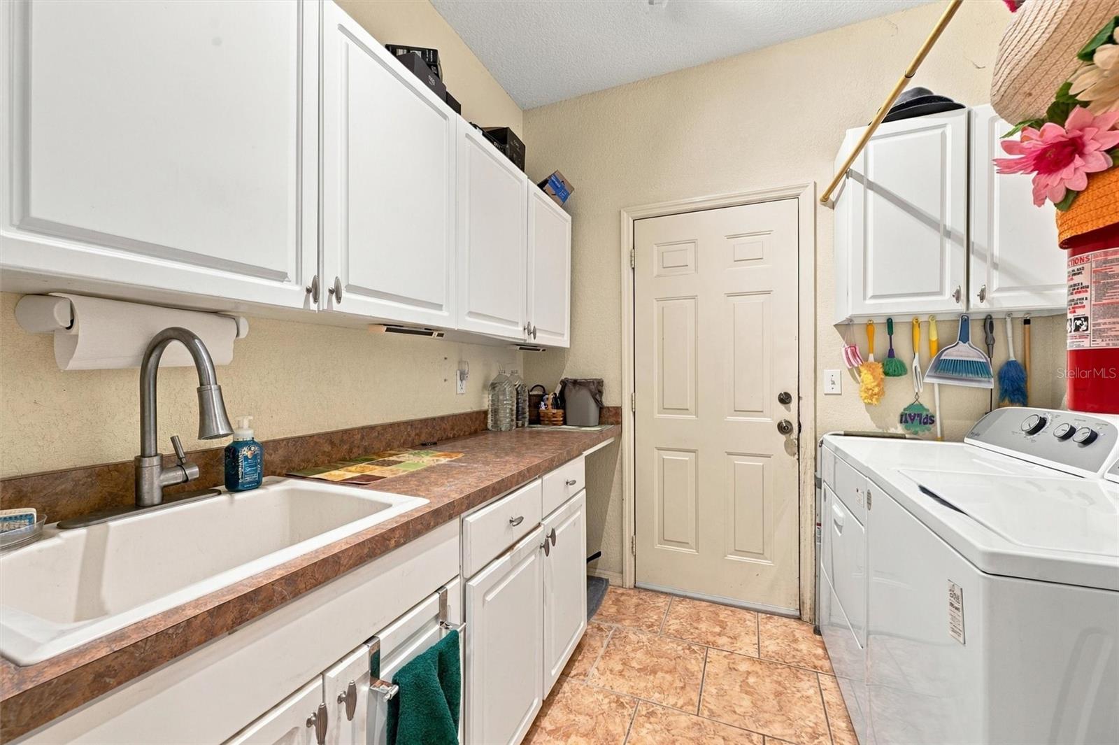 3310 River Woods Dr Property Photo 46