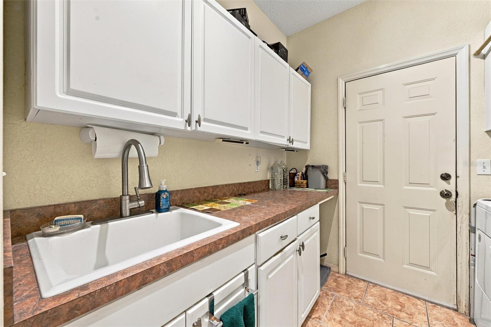 3310 River Woods Dr Property Photo 47