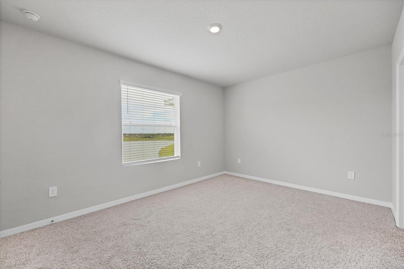 17657 Crescent Moon Loop Property Photo 17