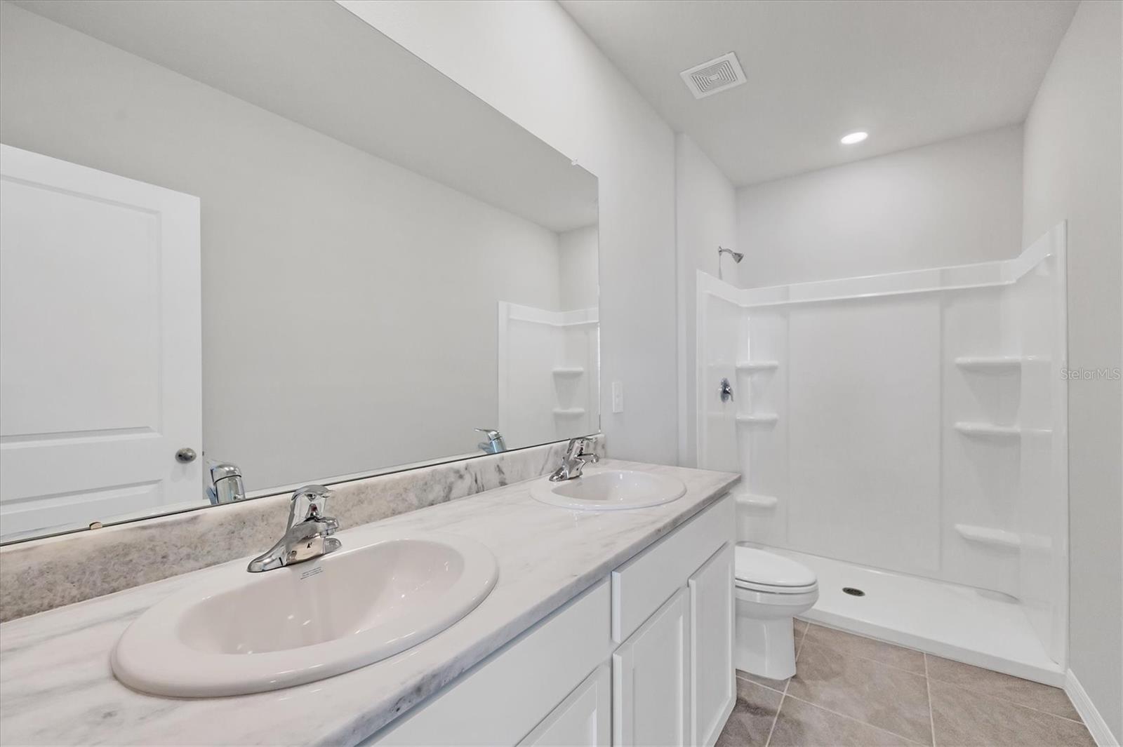 17657 Crescent Moon Loop Property Photo 18