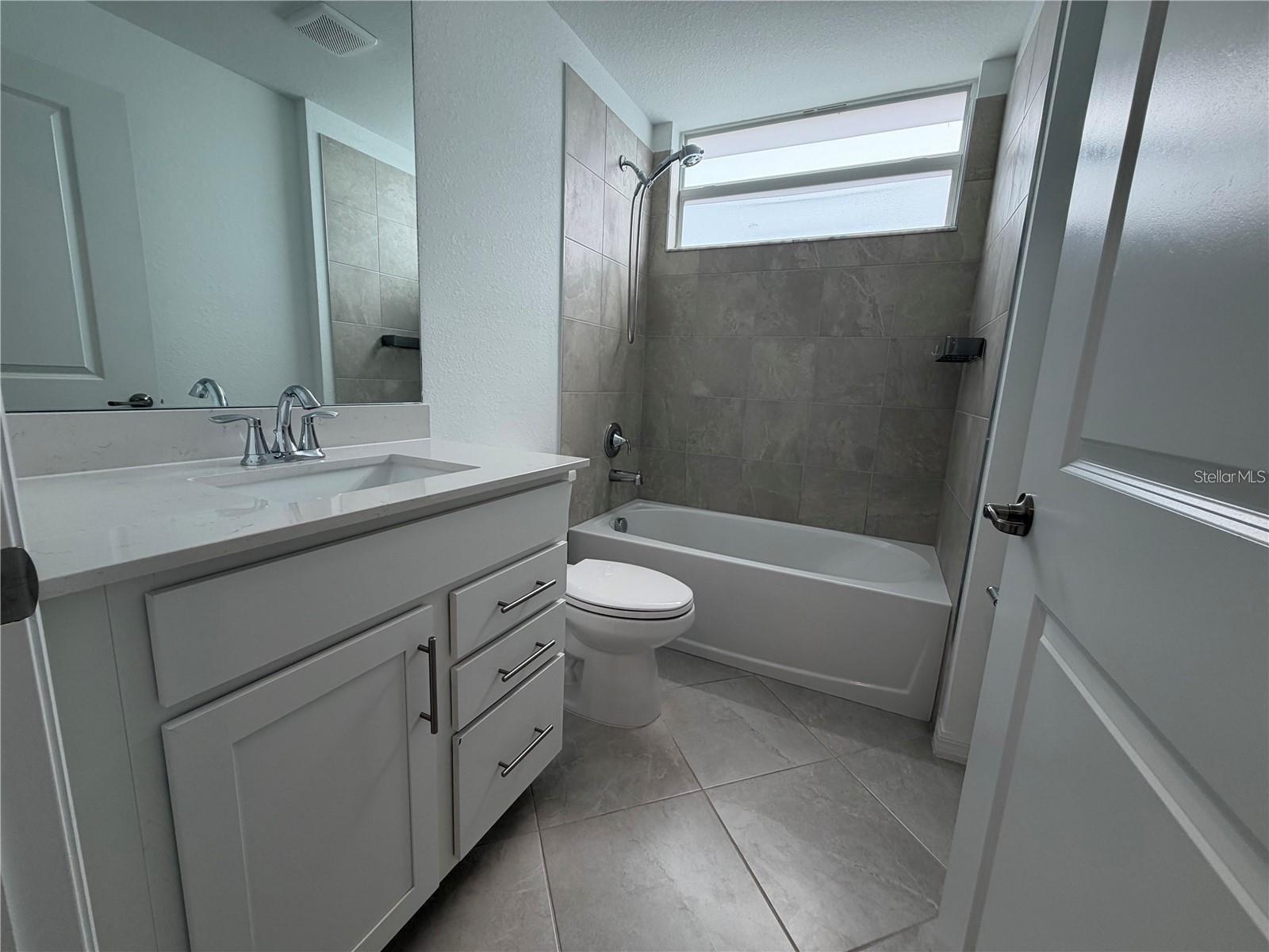 19015 Scallop Loop #101 Property Photo 28