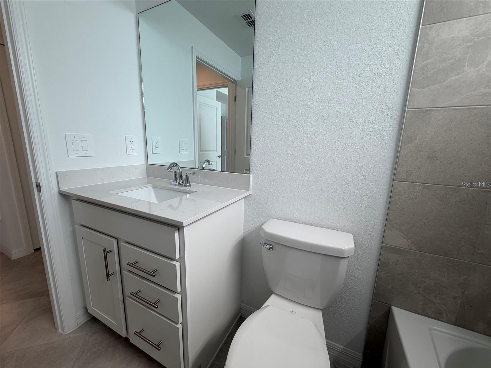 19015 Scallop Loop #101 Property Photo 29