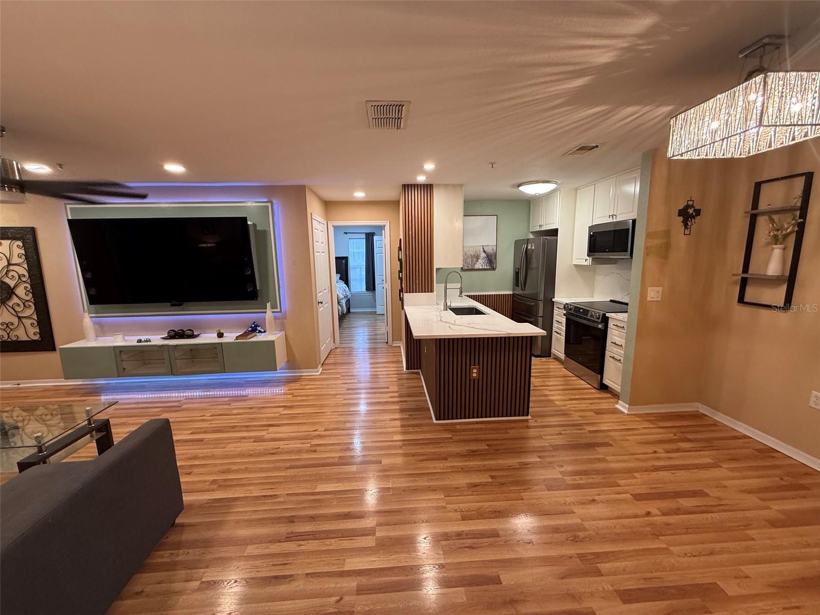 8809 Manor Loop #101 Property Photo 12