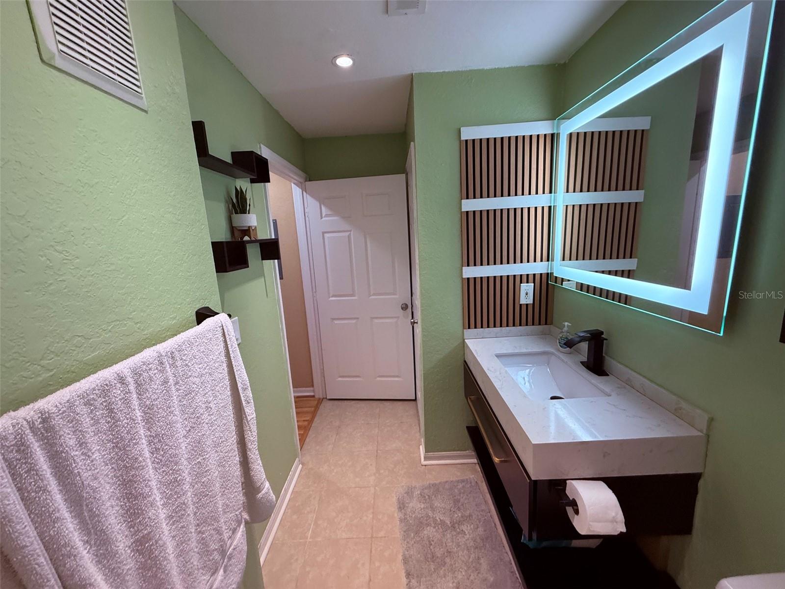 8809 Manor Loop #101 Property Photo 30