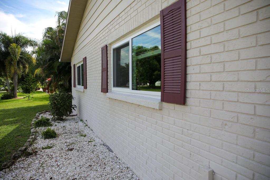 5726 Timber Lake Dr Property Photo 2