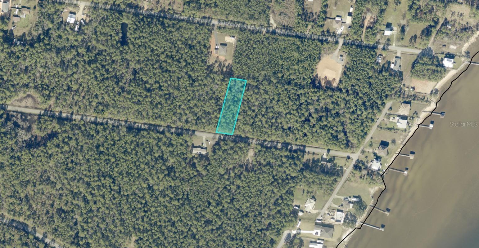 14-1s-28-0000-00113-0000 Sea Breeze Ln Property Photo 2