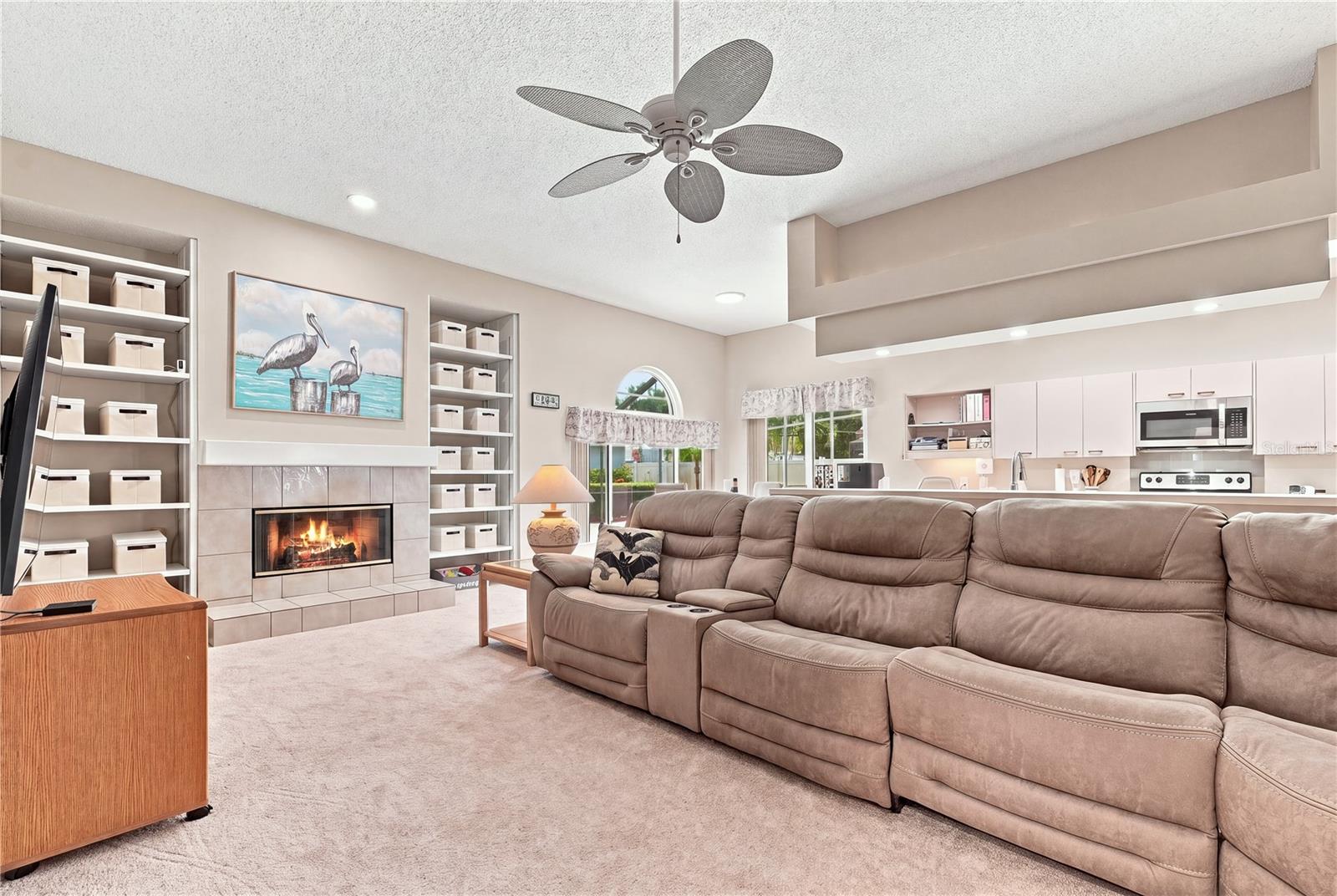 679 Litchfield Ln Property Photo 16