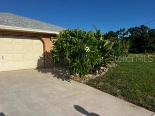 7506 Spinnaker Blvd Property Photo 2