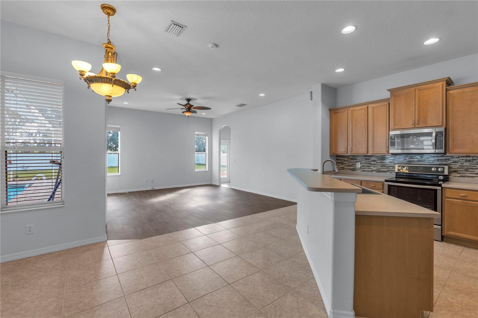 2927 122nd Pl E Property Photo 8