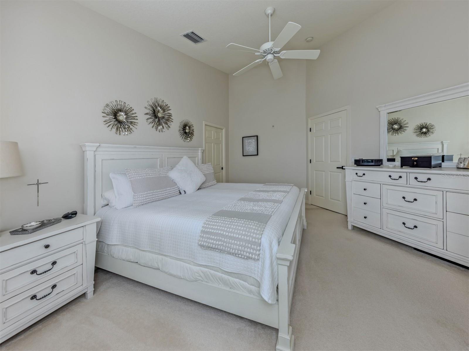107 Woodbridge Dr #202 Property Photo 14