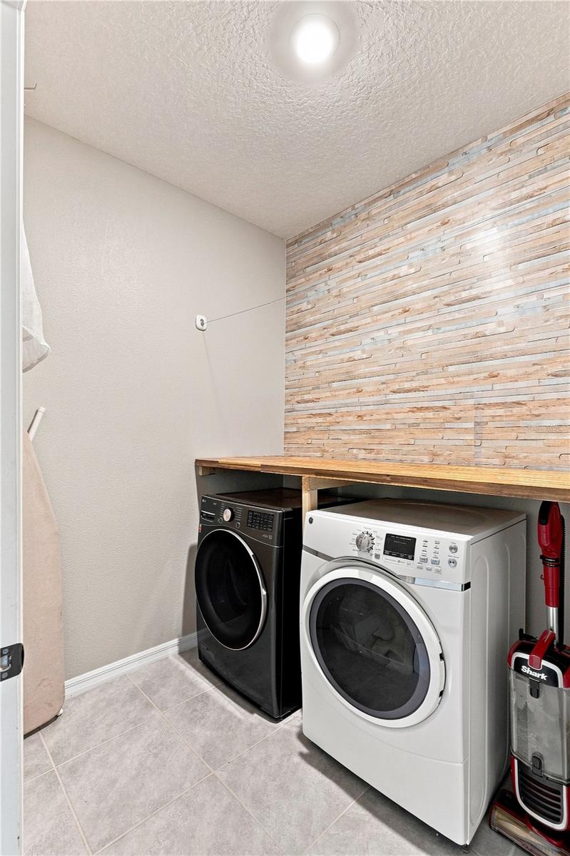 3916 Mossy Limb Ct Property Photo 16