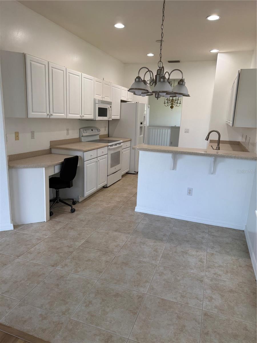 6952 Prosperity Cir #408 Property Photo 9