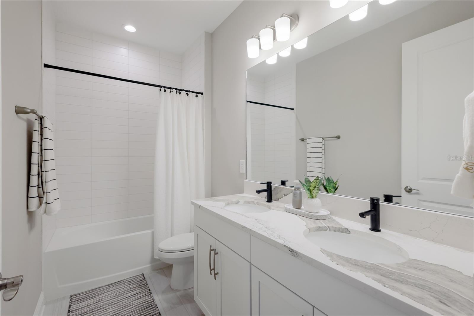 16925 Seraphic Trl Property Photo 30