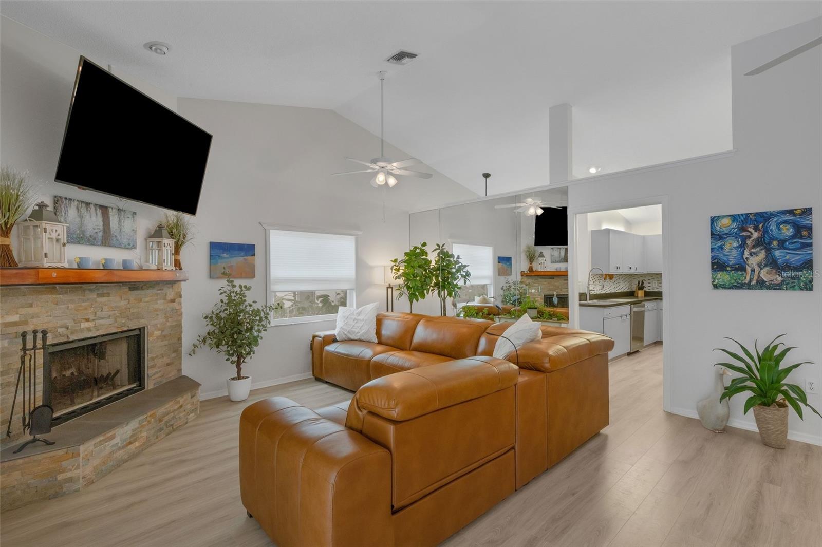 6104 Nicole Dr Property Photo 11