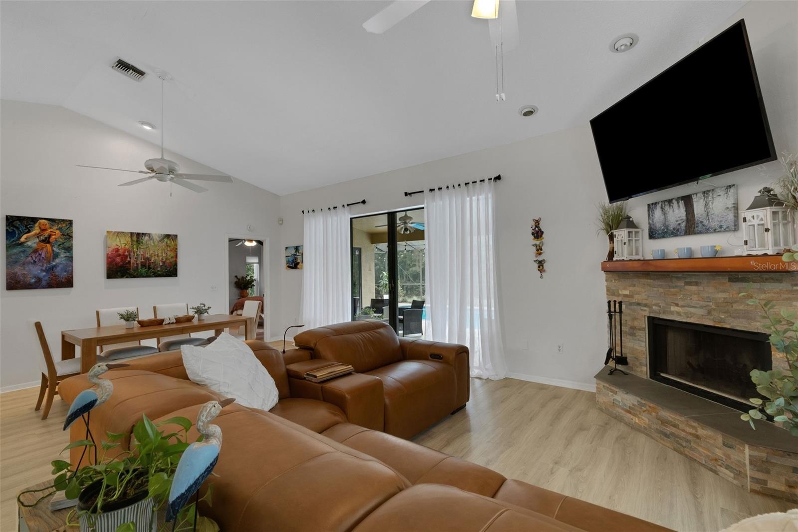 6104 Nicole Dr Property Photo 12