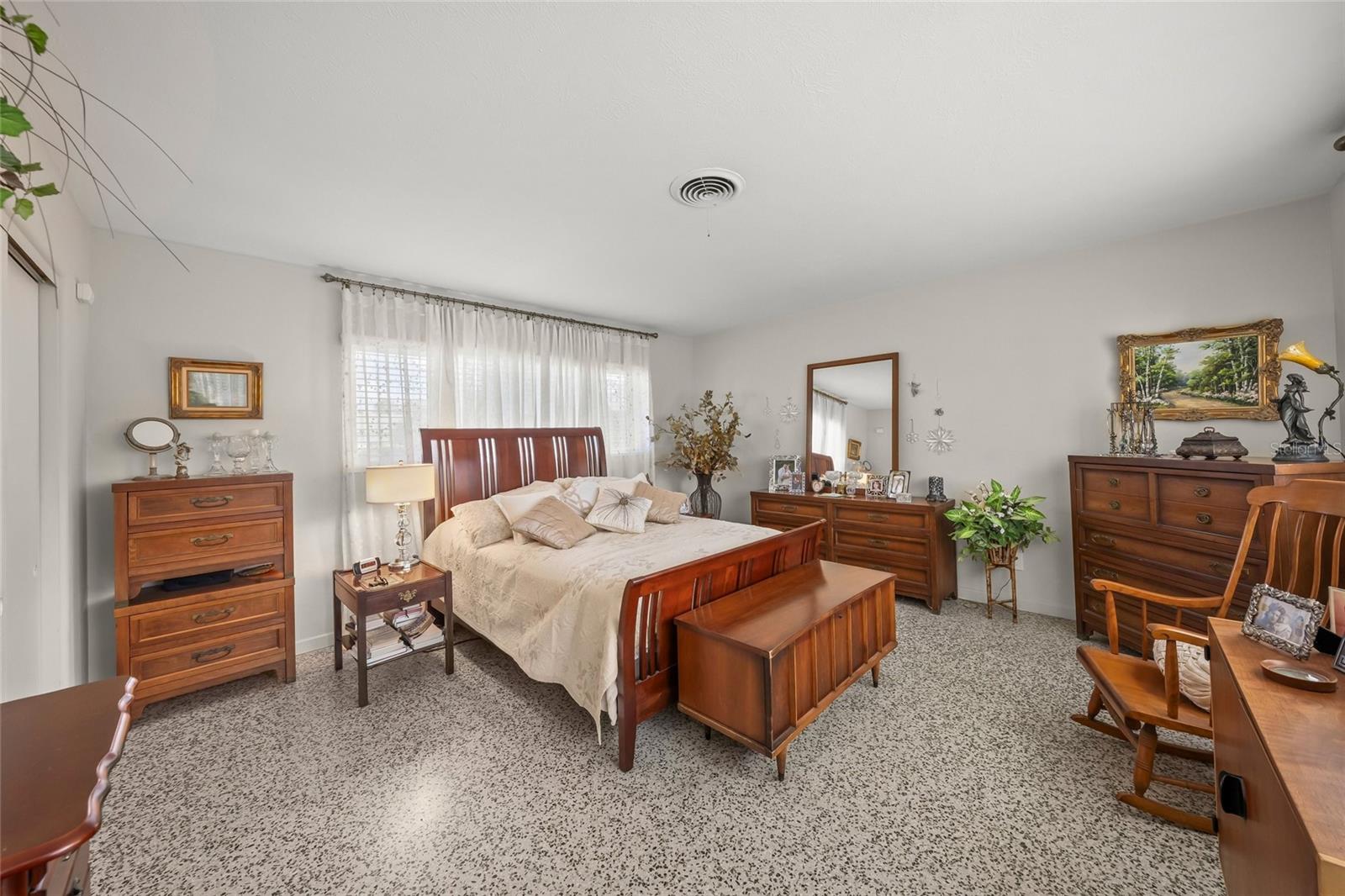 1820 Stanford Ln Property Photo 21