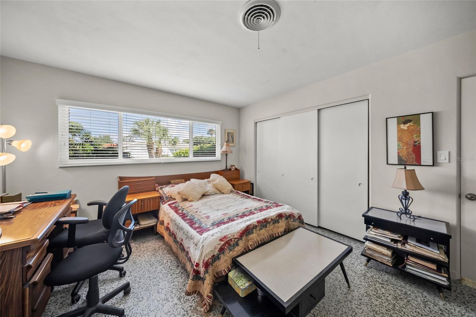 1820 Stanford Ln Property Photo 24