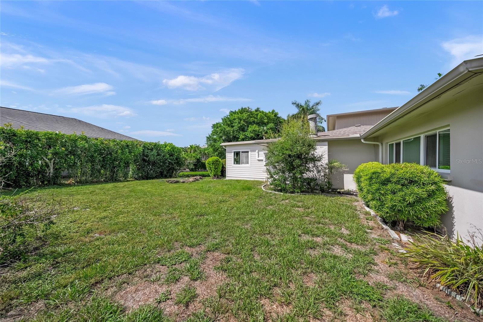1820 Stanford Ln Property Photo 31