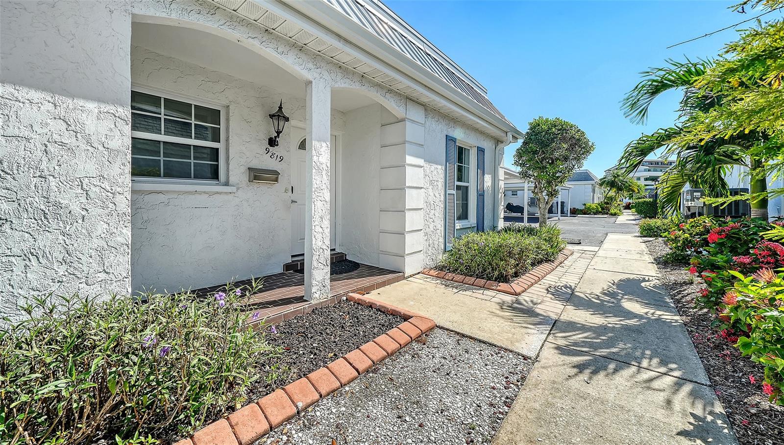 9819 Hernando Ct #29-a Property Photo 4
