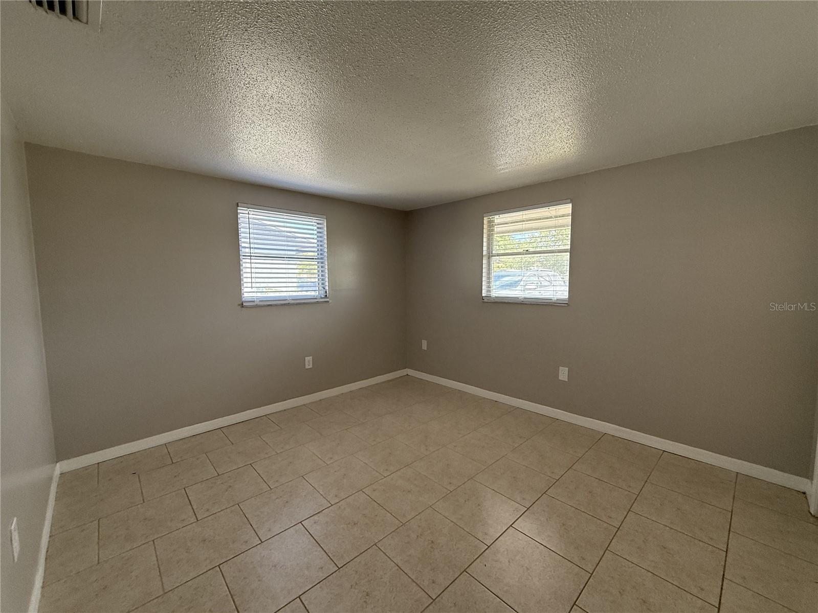 536 Briarwood Rd Property Photo 7