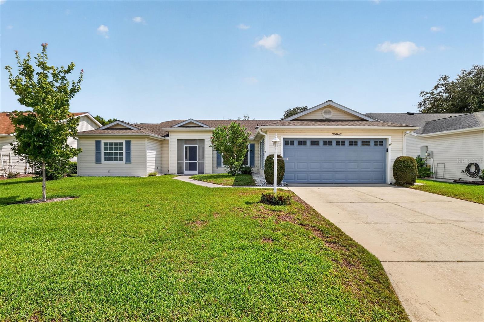 25042 Riverwalk Dr Property Photo 1