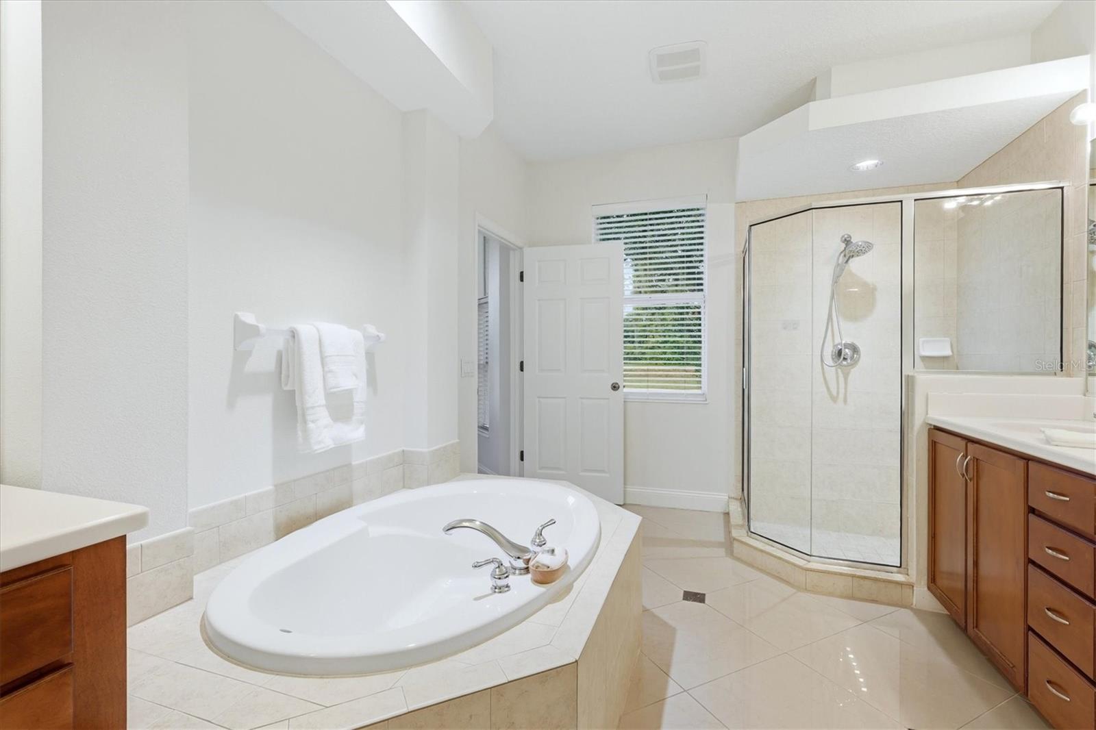 7519 Birds Eye Ter Property Photo 9